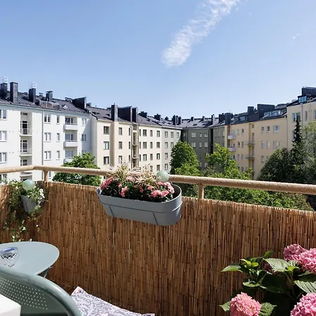 Grand Lotus 96 M2, Parveke, Parkkipaikka *