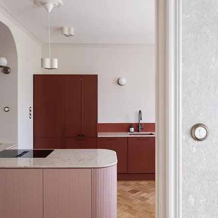 Grand Lotus 96 M2, Parveke, Parkkipaikka Apartmán *