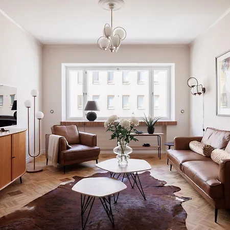 Grand Lotus 96 M2, Parveke, Parkkipaikka Apartmán Helsinky