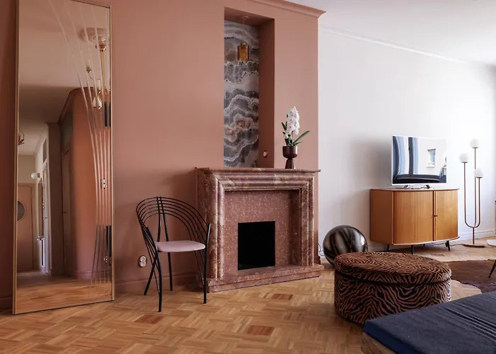 Grand Lotus 96 M2, Parveke, Parkkipaikka *